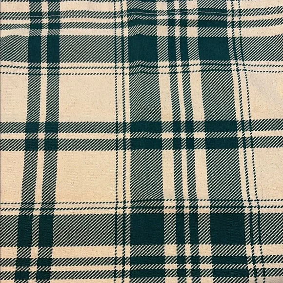 NWOT Old Navy Plaid Tote Bag in Green and Cream - Picture 2 of 5